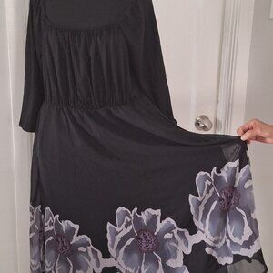 BLOOMCHIC  DRESS , NWT SIZE 14-16 US